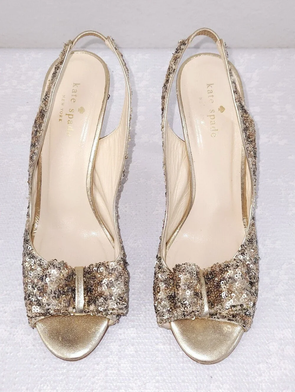 KATE SPADE Sawyer Sequin Bow Pumps Gold Slingback Peep Toe Heels US 8